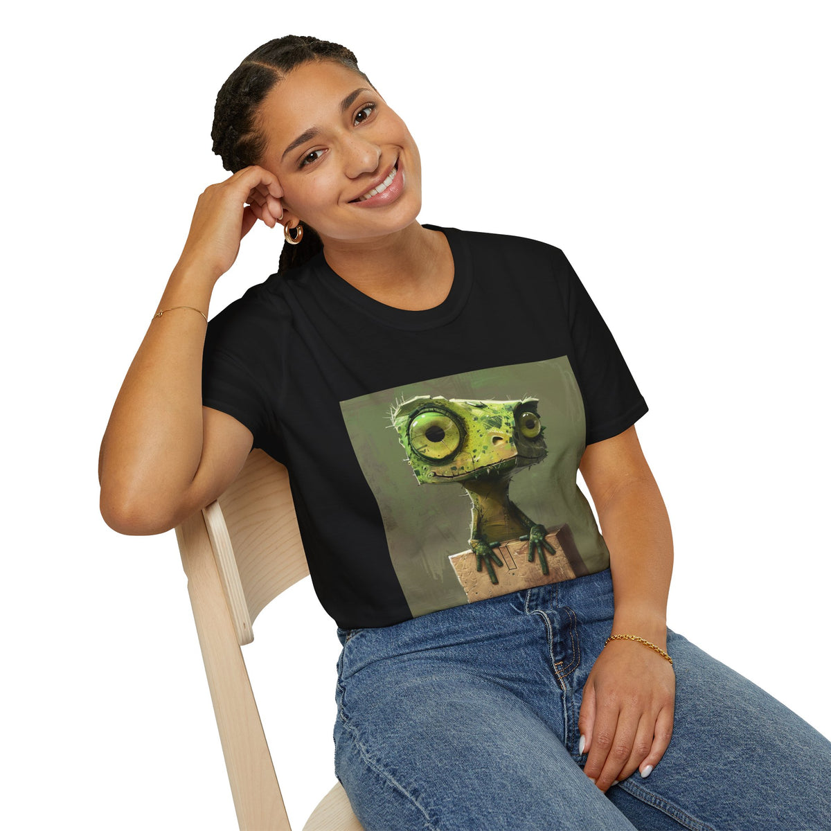 Cute Green Lizard Art T-Shirt — Whimsical Lizard Illustration Tee
